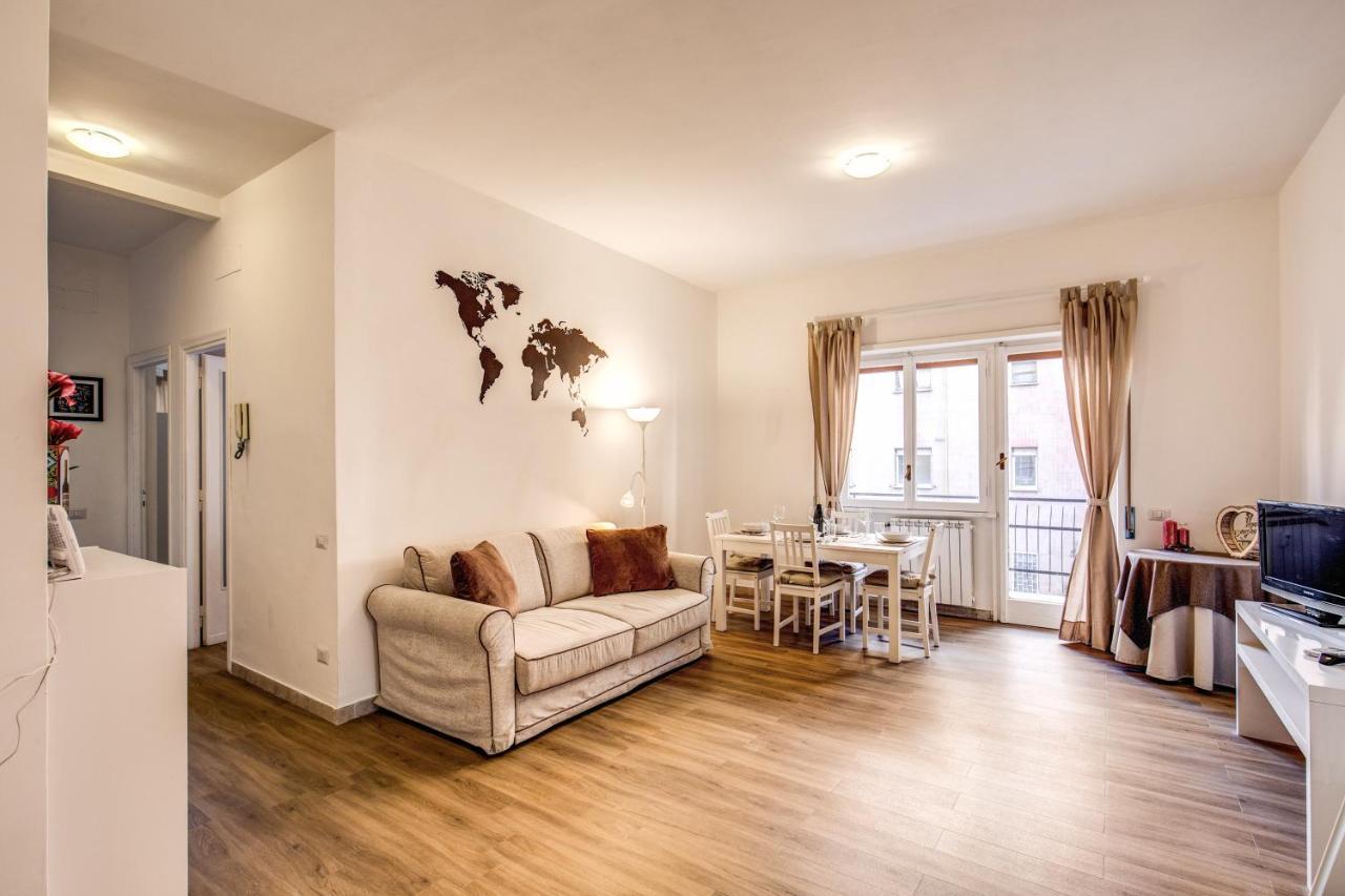 Aura Paradise Apartment โรม ภายนอก รูปภาพ