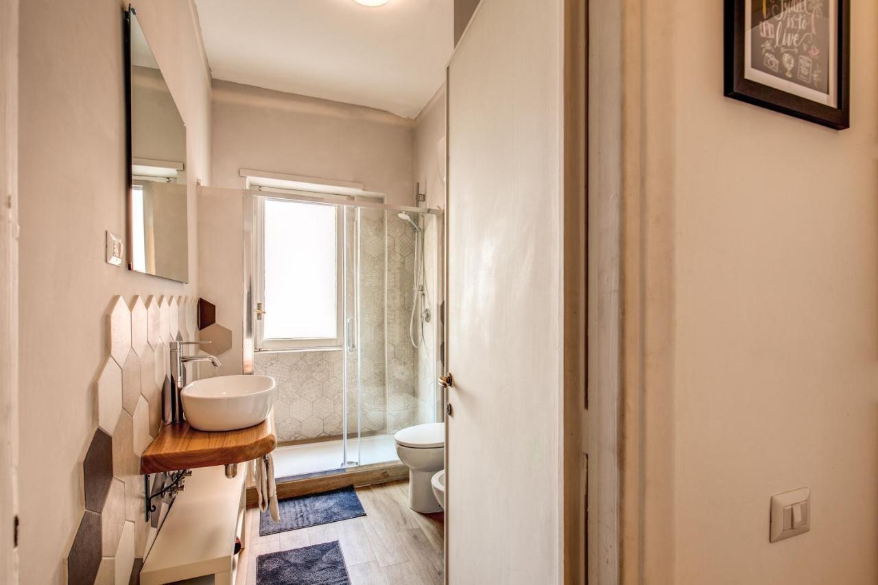 Aura Paradise Apartment โรม ภายนอก รูปภาพ
